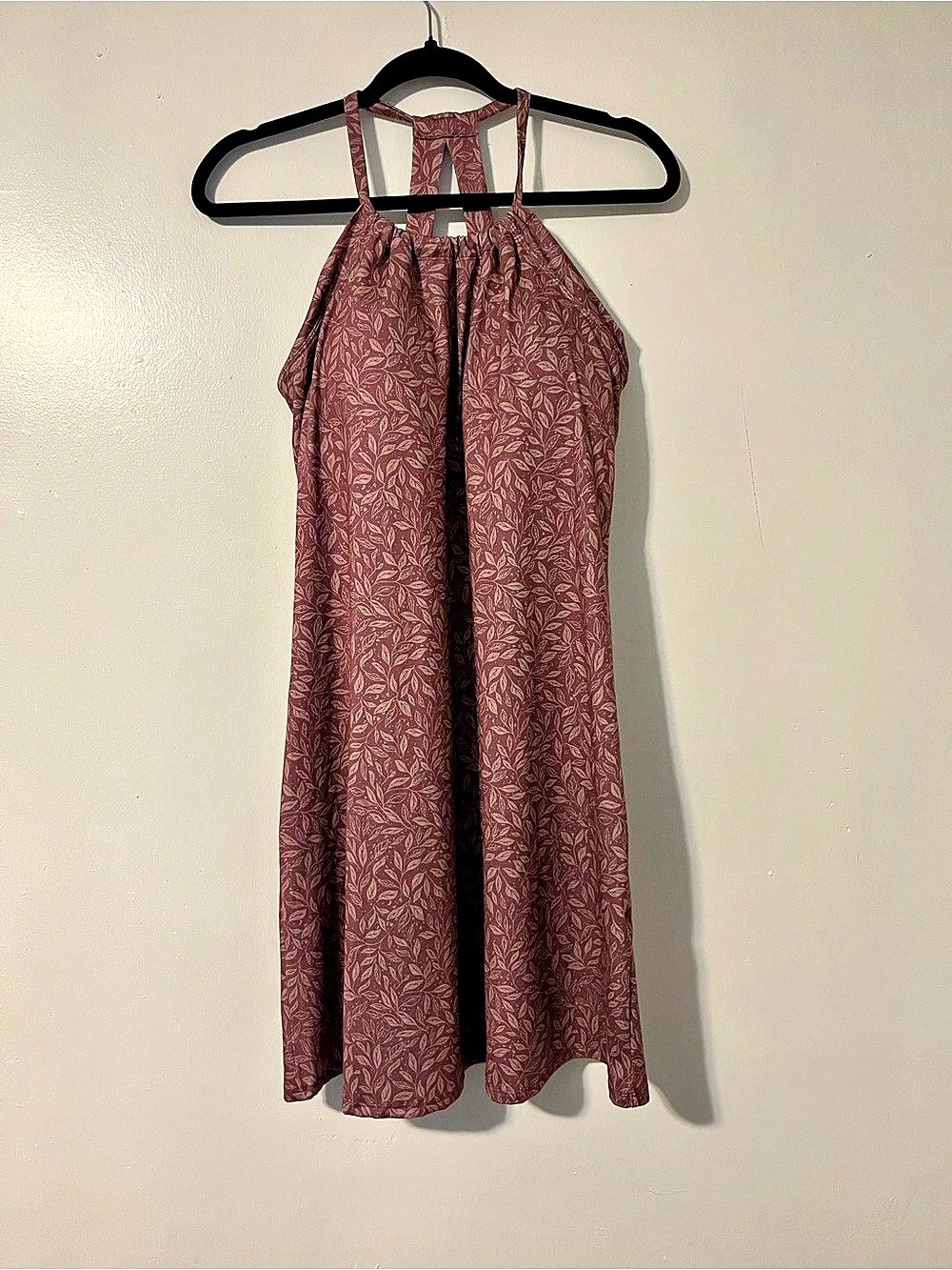 Eddie Bauer Athletic Leaf Print Dress in Purple & Pink Size Medium